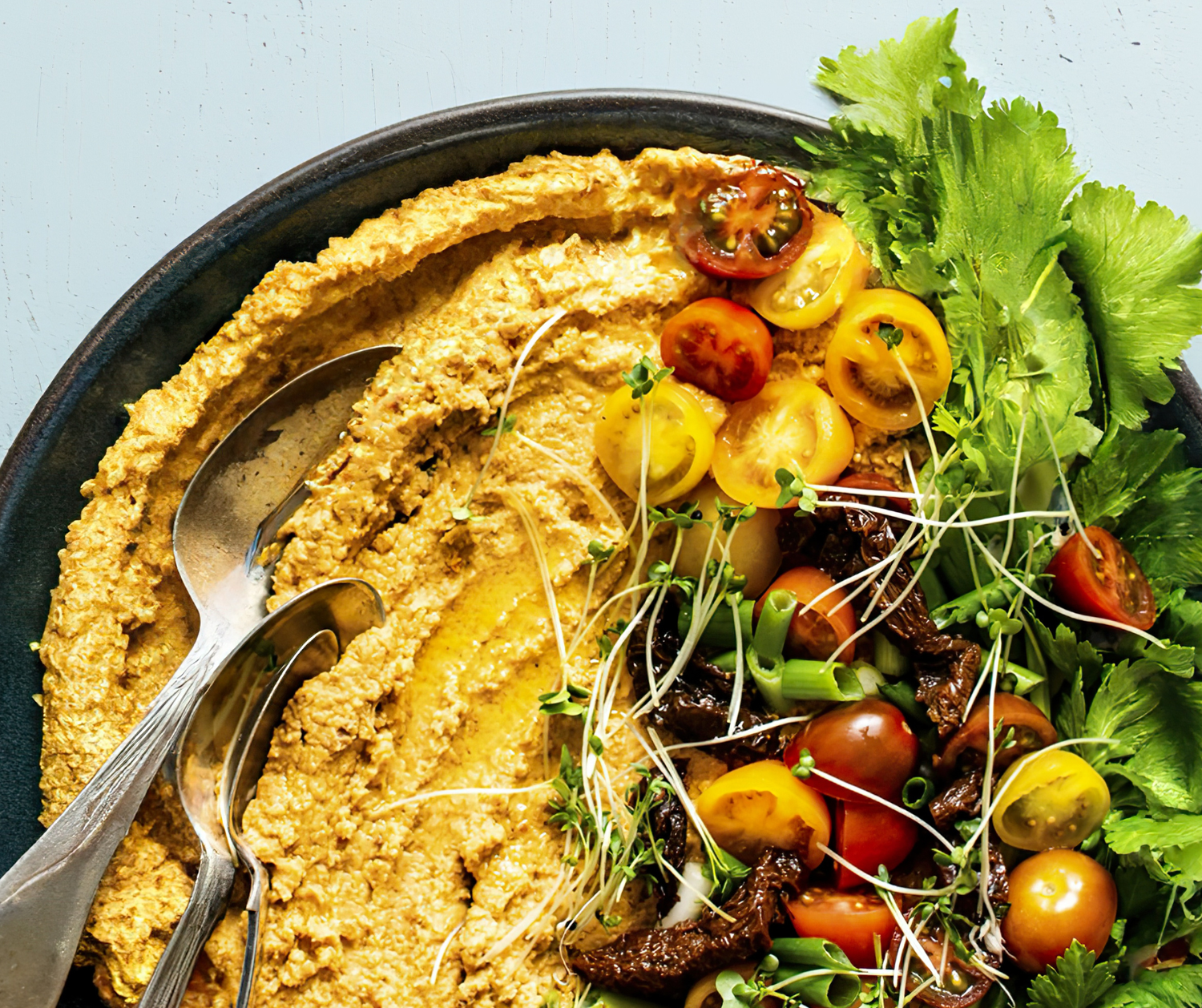 Mit den richtigen Speisen kannst du trotz Mundtrockenheit wieder entspannter essen.