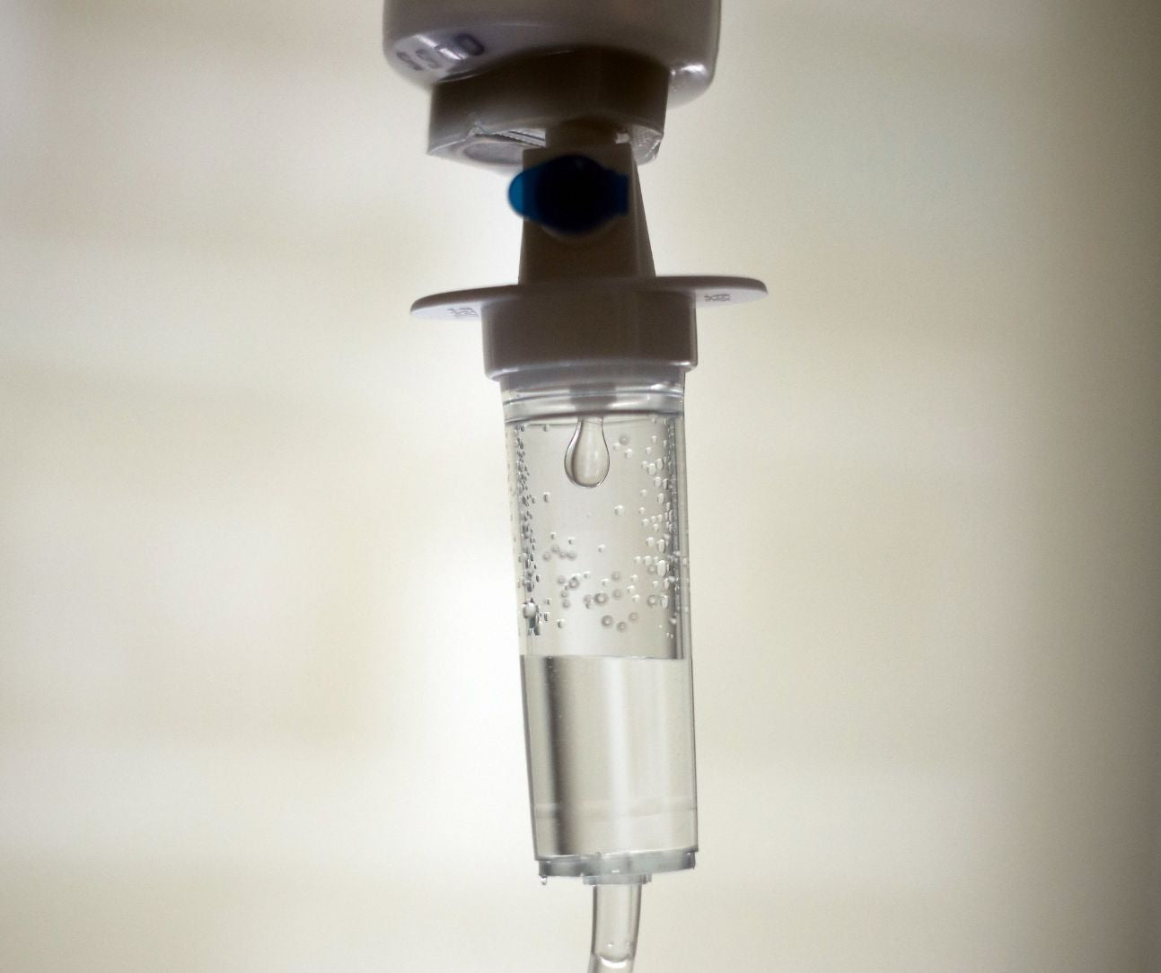 Wie Chemotherapie und Bestrahlung die Mundschleimhaut schädigen – und wie du sie bestmöglich schützen kannst