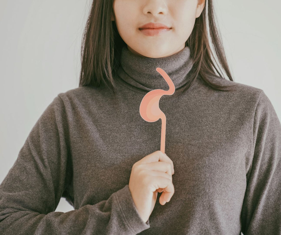 Menschen mit Dysphagie brauchen oft besondere Unterstützung bei der Ernährung – aber auch eine besonders sorgfältige Mundpflege.